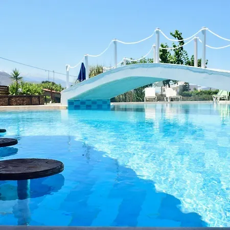 Dias * Paralia Kourna
