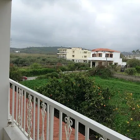 Dias *